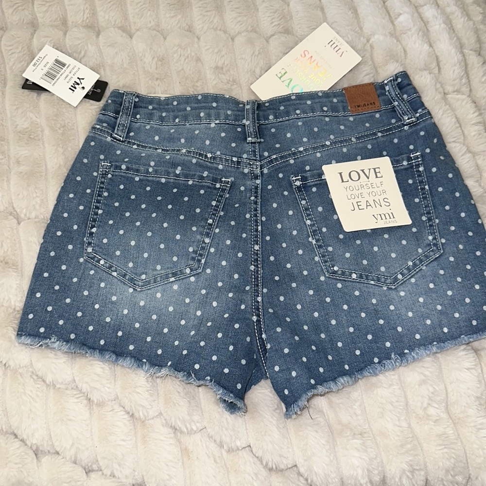 YMI 3/26 high rise, shorts, polkadot - Picture 3 of 4